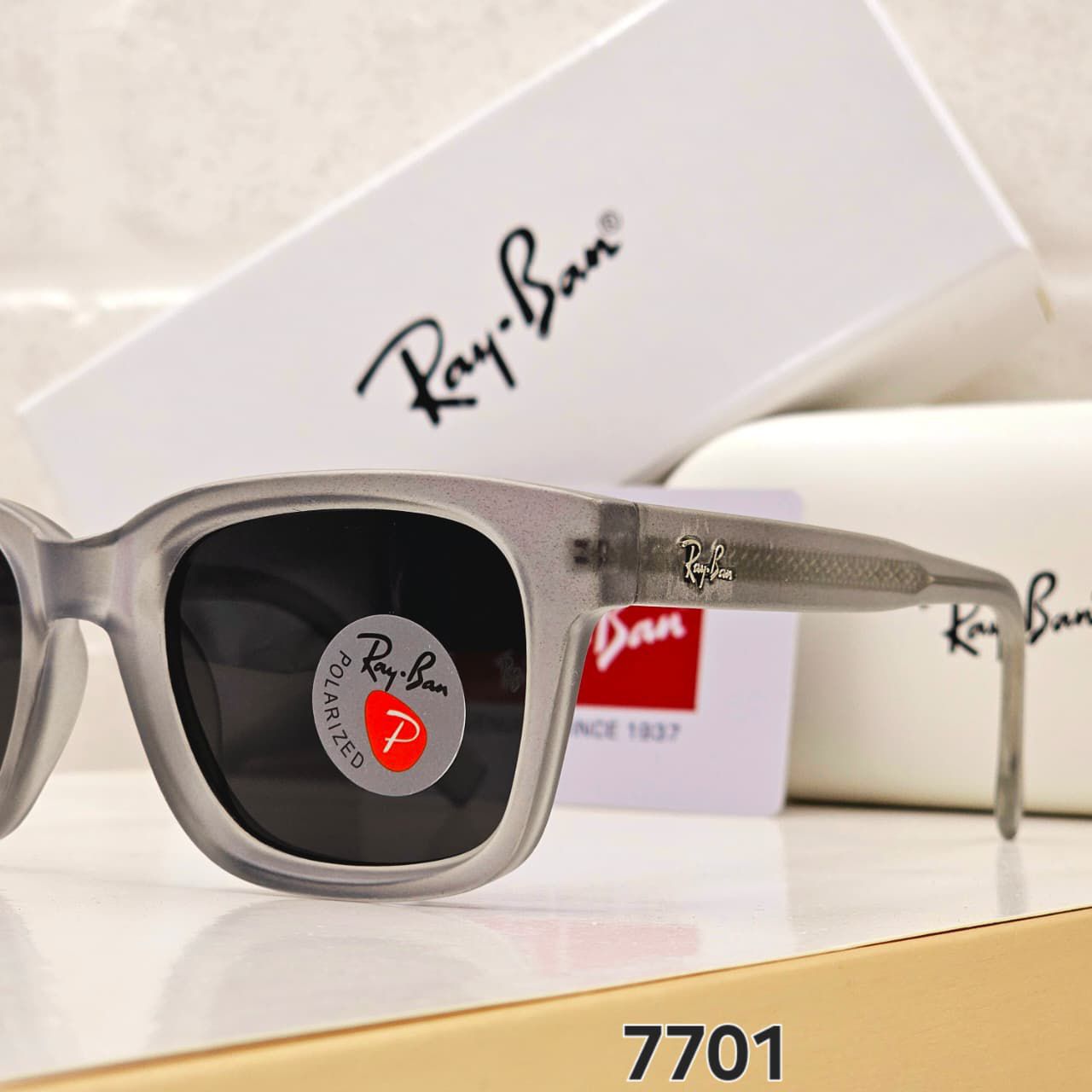RayBan