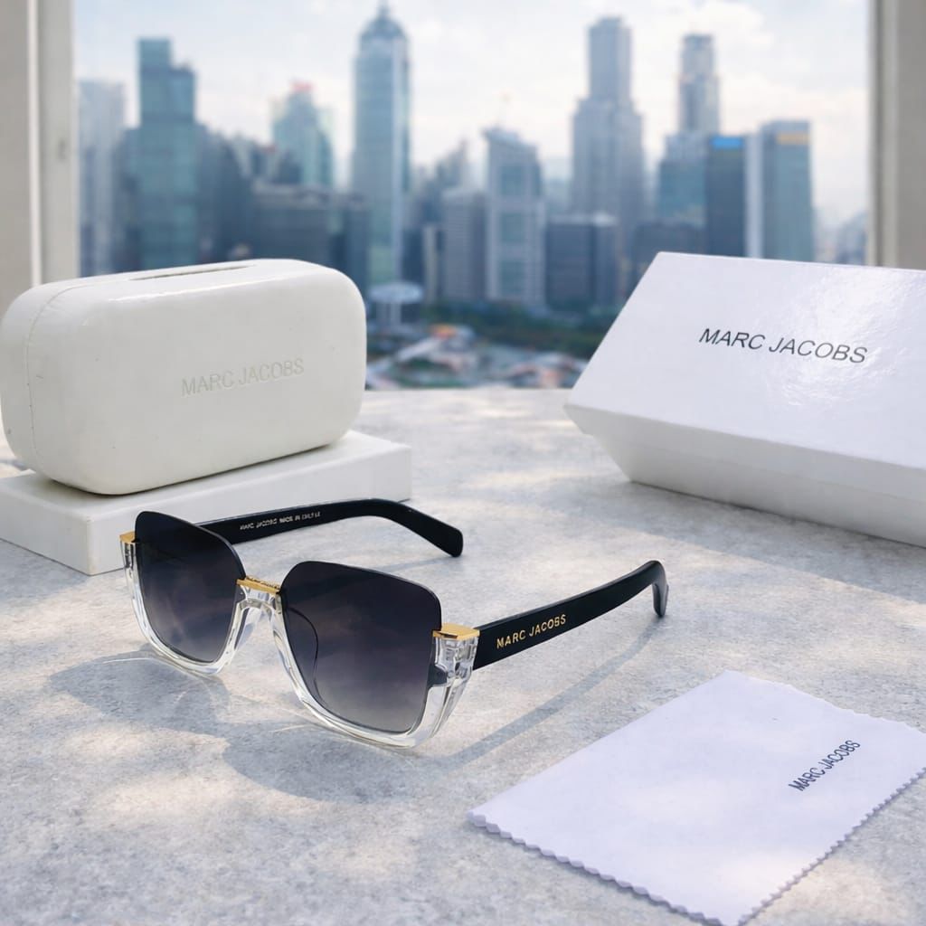 MARC JACOBS** Sunglass